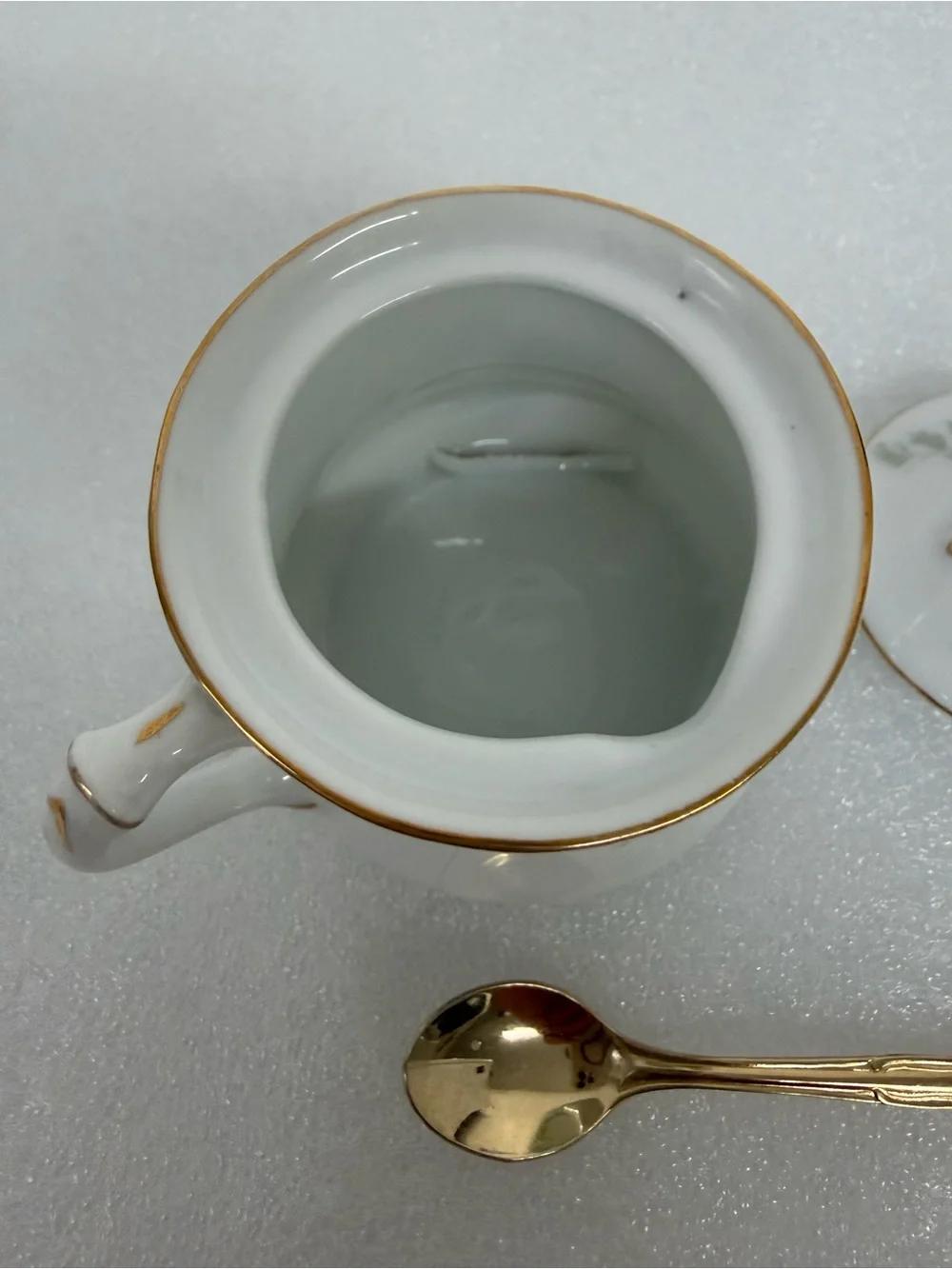 Vtg Schwarzburg Porcelain lidded Sugar Bowl Blue forget-me-knots Gold Trim